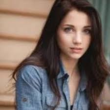 Rosalie Pratt's Instagram, Twitter & Facebook