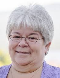 Lynn Dubois's Instagram, Twitter & Facebook