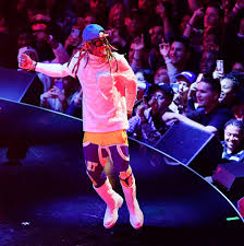 Lil Wayne, Latest Rapper in Trump's Orbit, Sees Backlash Over Photo