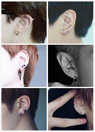 Bts Ear Piercings J Hope S A Man He Doesn T Have Any Brincos Ideias Para Piercings Piercings