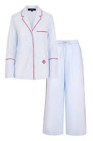 21 Chic Pajama Gift Sets They Can Wear Year Round In 2020 Designer Pajamas Pajama Gift Set Pajamas