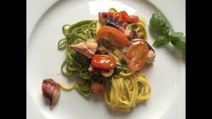 Taglioline Marinara Pulpo Mit Tomatensauce Und Pasta Kochen Und Wein Mit Weinmenschen Tv 12 Youtube
