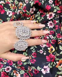 Peter demarco's wife laura levis died in september 2016 after an asthma attack. This Is What Wearing Over 60 Million Worth Of Jewellery Looks Like