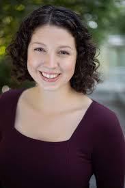 Lisa Hackett's Instagram, Twitter & Facebook