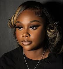 I have makeup appointments available 🥰💄 Work