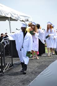 New Dorp High School graduates 592 (with photo)
