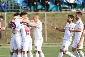 Rapid a anunțat oficial despărțirea de amir jorza, mijlocaș central de 21 de ani care evolua în giulești din 2018. Lotul Rapidului S A Reunit Mihai Iosif A Avut La DispoziÅ£ie Doar 17 JucÄƒtori