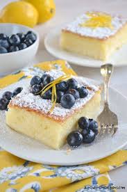 Looking For A Light And Lemony Summer Recipe This Lemon Ricotta Cake With Blueberries Is An Easy Ver Lemon Ricotta Cake Ricotta Recipes Dessert Light Desserts