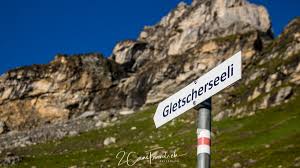 Wanderung zum gletschersee am klausenpass. Wanderung Zum Gletschersee Am Klausenpass Oberhalb Des Urnerbodens
