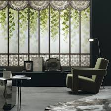 Le matériau n'est pas seulement le papier, il en existe en matières synthétiques. Papier Peint Trompe L Oeil Panoramique Grande Verriere Et Vitraux Haussmannienne