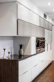 En la actualidad la cocina se ha convertido en un verdadero espacio para conversar, descansar, e, incluso trabajar. Detalles De Diseno De Una Moderna Cocina