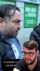 MAGREBÍES LE DAN UNA PALIZA A OTRO PARA ROBARLE Y ATACAN A LA POLICÍA EN  SANTA CATALINA, LAS PALMAS 🚨