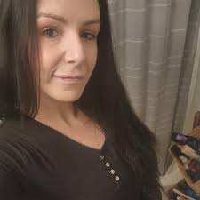 Should I use light or dark wallpaper?