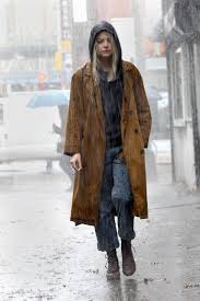 Emily jean stone (emma stone) was born on november 6, 1988, in scottsdale, arizona, to krista jean s. Emma Stoun Pikabu