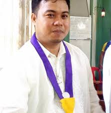 Merry Christmas mga Kapanalig at sa lahat ng mga taga ibayo nating kapatid  sa pananampalataya na naniniwala ng pasko sa pagsilang ng ating  tagapagligtas ng sanlibutan. Sana merong magbibigay ng pamasko sa