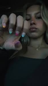 Cate Davis's Instagram, Twitter & Facebook