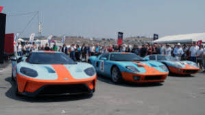 Traditional racing livery + carbon fiber elements = more money for ford. 2019 Ford Gt Heritage Edition Brings Gulf Oil Livery To The Street Gulf Oil International