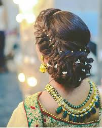 Wavy haircut for indian weddings. 50 Trending Indian Bridal Hairstyles For Haldi Mehndi