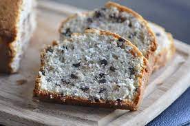 cake tyrolien cake aux noisettes et pepites de chocolat blog cuisine avec du chocolat ou thermomix mais pas que pepite chocolat blog cuisine chocolat