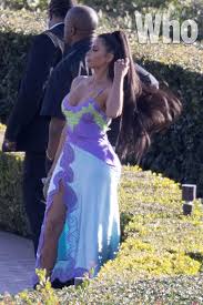 Kim kardashian and kanye west head to wedding brunch. Watch Kim Kardashian And Kanye West Arriving Late To Chance The Rapper S Wedding Who Magazine