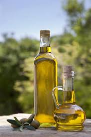 The additional advantage of using lard is that it's healthier because it's made from natural fats rather than processed oil. 4 Common Shortening Substitutes That You Never Knew Existed Tastessence