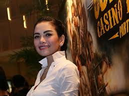 Unggah Foto Seksi, Nikita Mirzani Dihujat Netizen - Entertainment Fimela.com