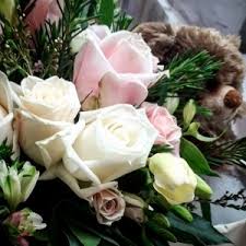 Congratulating them with this special gift will surely make their celebration double and you will be one of the special ones to gift them a special moment. Flower Delivery Ashburton Send Flowers By 8 Florists With 895 Reviews