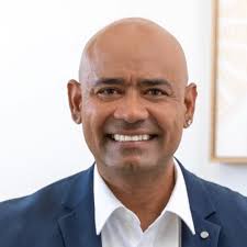 Makenzy Gooroovadoo- Team Solomon Estate Agents