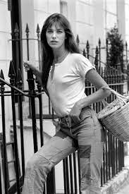 A 16 year old girl, bored with her own age group, becomes involved with an older man at a theater she passes. Video Suzanne Lindon Reveals Her Icons Vogue Paris