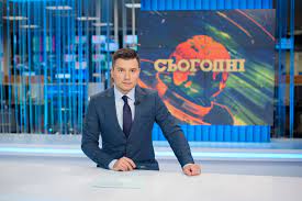 Телеканал україна придбав права на адаптацію грандіозного музичного шоу за всесвітньо відомим форматом all together now. U Vipuskiv Sogodni Na Telekanali Ukrayina Novij Veduchij Detektor Media