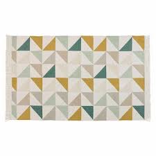 Optez pour le tapis graphique gris et jaune tryptik par edito. Teppich Mit Dreieckmuster Aus Baumwolle 120 X 180 Cm Gaston Tapis Maison Du Monde Tapis Coton Tapis Maison