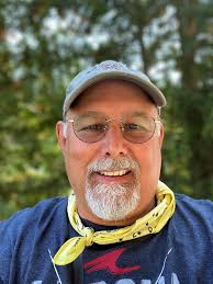 Walla Walla university seniors visit former president