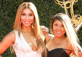 Captured for having different plastic surgeries which they did never confirm except tamar braxton who have . Tamar Braxton S Pic Of Her Snoozing Sis Toni Braxton Has Fans Amazed By Her Ageless Beauty