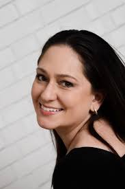 Colombian native Bishop captures photos with artistic lens