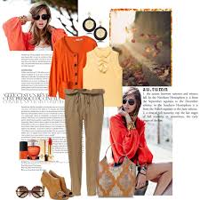 Travel shoes for older women: Women Over 60 Casual Fall Outfit Ideas 2021 Style Debates