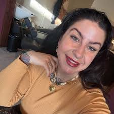 Can anyone recommend a good cake baker for a cake in August please??? My  usual baker is off