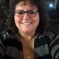 Who makes custom cakes in Sullivan County?