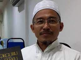 Seperti yang kita ketahui, pada 10 november 2013 yang lalu, fizo omar dan mawar fareeda telah selamat dinikahkan. Nik Omar Nik Abdul Aziz