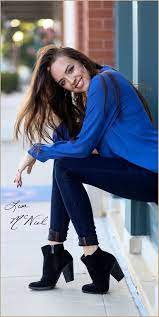 Lisa sessions ss025 star : Brunette Beauty Plano High School Senior Pictures By Photographer Lisa Mcniel Photography Poses Women Girl Senior Pictures Senior Girl Photography