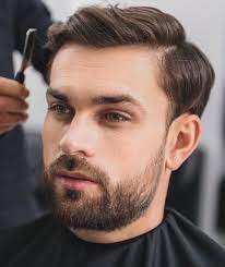 Carré long, coupe wavy droite ou effilée, chaque coiffure doit être adaptée à votre matière de cheveux et à votre forme de visage. Coupes Pour Homme Le Court A L Honneur
