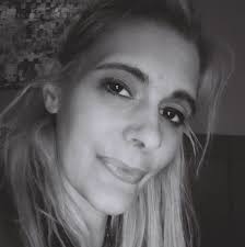 Sometimes the most powerful words you can say are: "I like myself."⁠  Because when you truly value who you are, everything else starts to align.  💫⁠ ⁠ Let this be your reminder