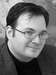 1/21: Fantasy author Brandon Sanderson keeps fans satisfied