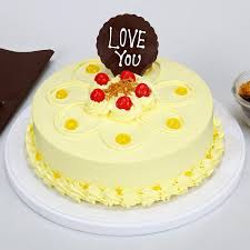 Take a step ahead of your boys dream of becoming a pilot and bake an airplane cake that have your son'e name beautifully written on it. Ferns N Petals Love You Valentine Butterscotch Cake Half Kg Fresh Cream Cake Next Day Delivery Amazon In Grocery Gourmet Foods