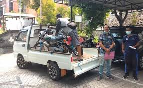 See more ideas about dump trucks, trucks, dumped. Wow Pemkab Buleleng Lelang Motor Win Bekas Seharga Rp500 Ribu