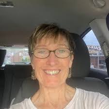 Debra Traub's Instagram, Twitter & Facebook