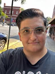 I was born in Brooklyn but moved to the Bronx at the age of 5. Very great  memories of BX went to PS1, lived