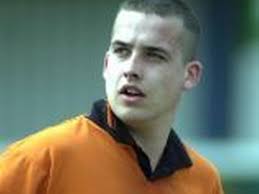 Finch left to rue missed chances