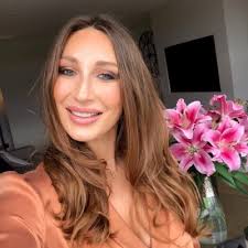 Yesterday, I had the privilege of attending the Copra Lunch with Georgina  Riva and Wallis Hunter where we saw two of our superstar artists win a  prestigious beauty award from the retailers