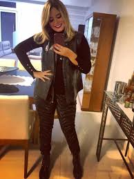 Mc dricka tô virando comentário, tô virando informação wallace nk arrasando coração vieram me perguntar, agora se tornou frequente verso 3: Marilia Mendonca Posa 20 Kg Mais Magra E Conta Que Vendia Coxinha Antes Da Fama 14 07 2018 Uol Entretenimento