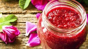 Rosenmarmelade Selber Machen Einfaches Rezept Ein Extravaganter Brotaufstrich Selbstgemachte Rosenmarmelade Quelle Marmelade Rezepte Susser Brotaufstrich